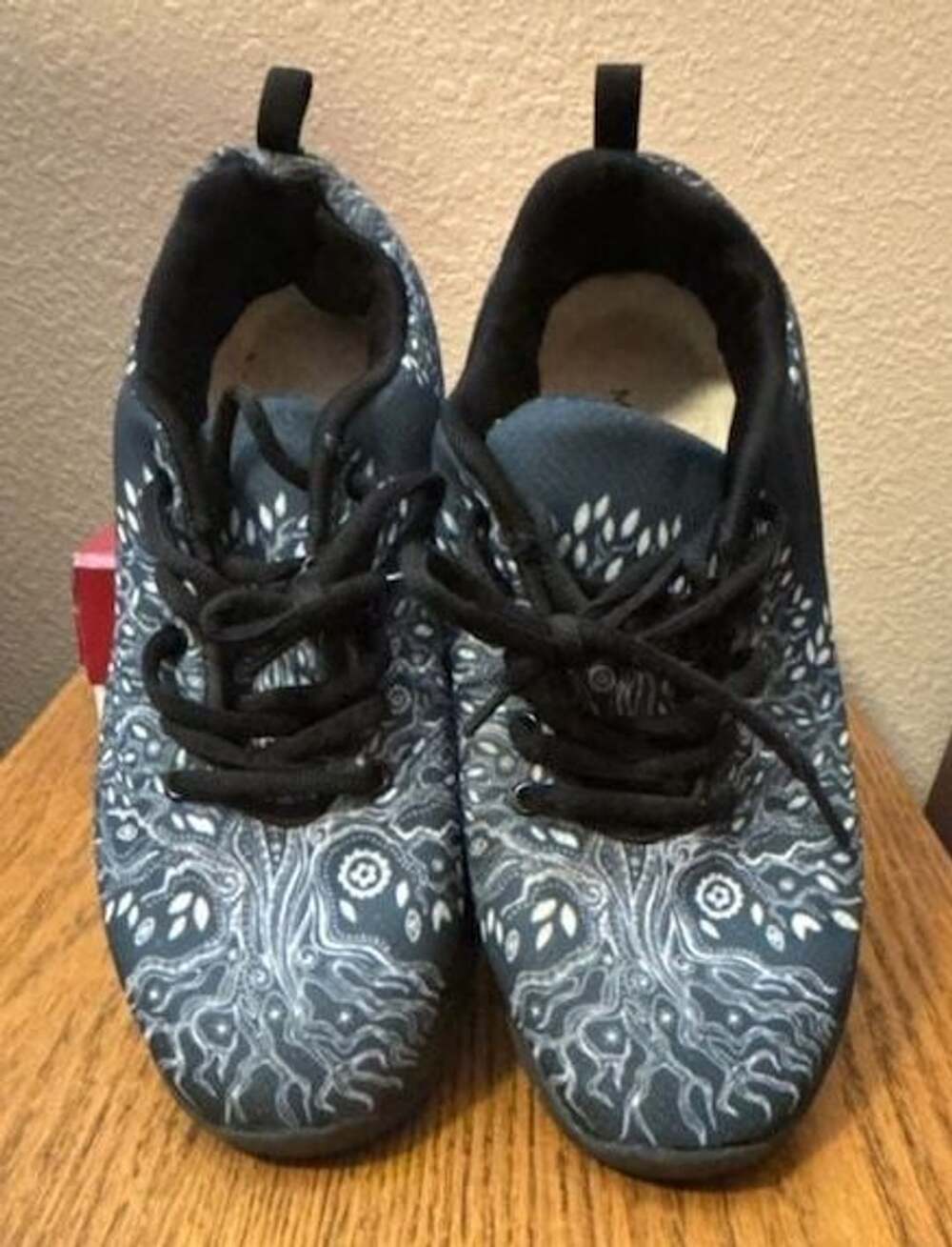 Teach Peace Black White Sneakers Women's 10 Selling As Is